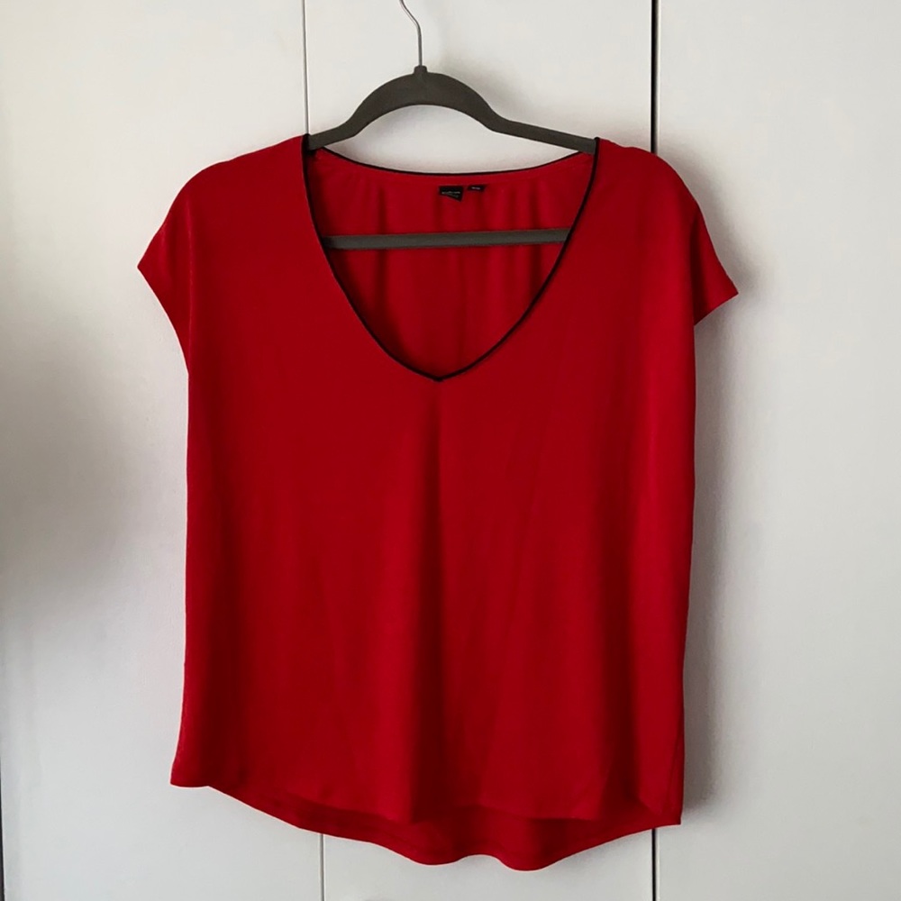 Icone, Red top
